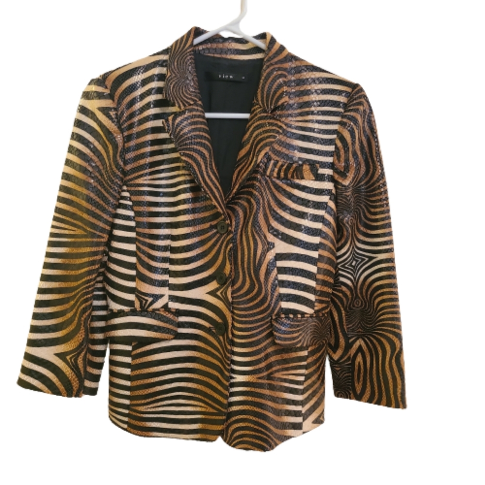 NWOT View Glam Blazer Tiger Print